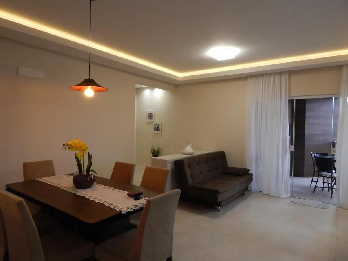 Apto. Novo E Decorado. Bombinhas 0*,